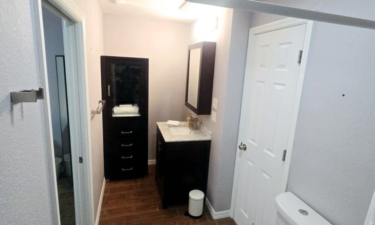 Photo of Bathroom in Sun 'N Lake