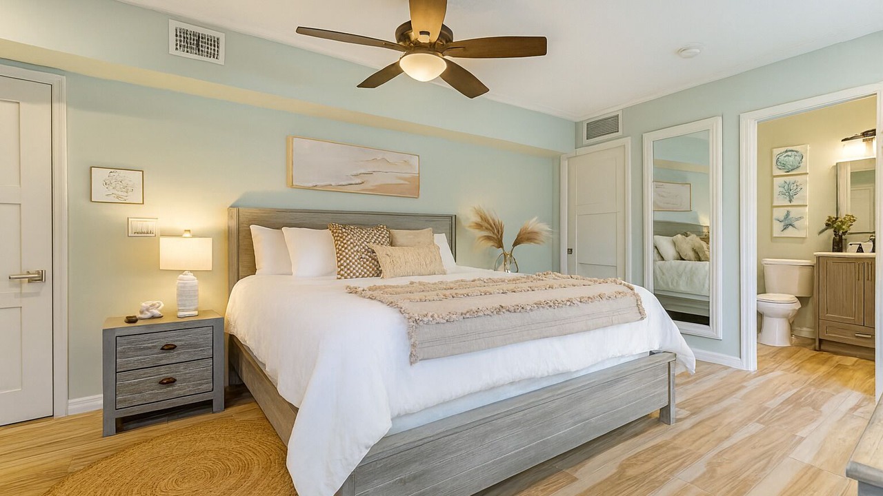 Photo of Bedroom in Melbourne Beach