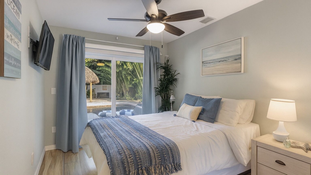 Photo of Bedroom in Melbourne Beach