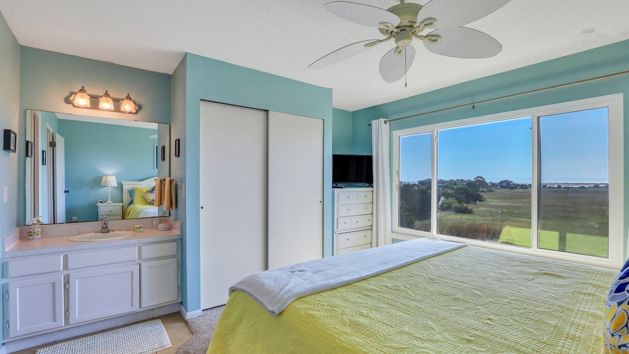 Photo of Bedroom in Saint Helena Island