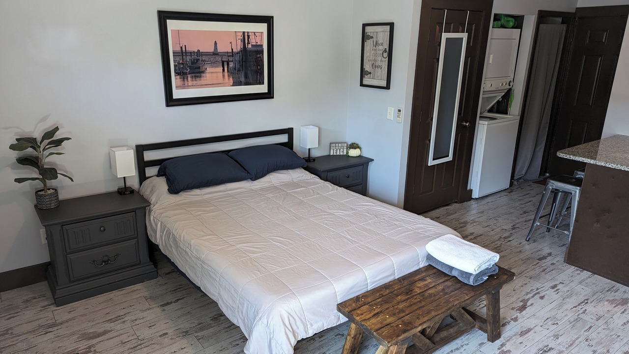 Photo of Bedroom in Midtown