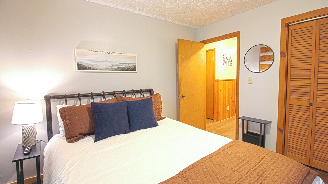 Photo of Bedroom in Bryson City