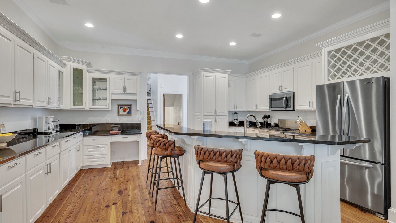 Photo of Kitchen in Historic District - North
