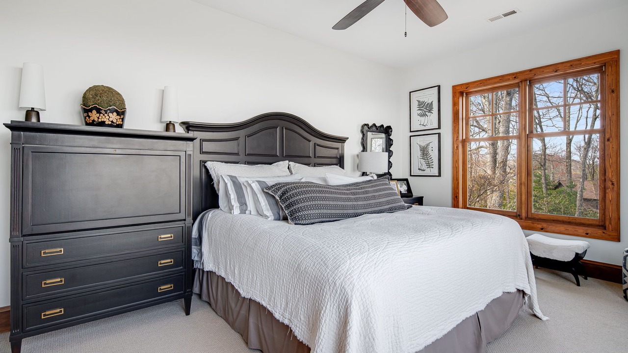 Photo of Bedroom in Sapphire