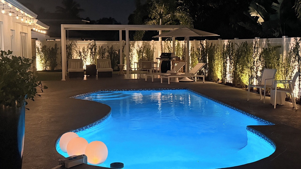 Photo of Outdoor in Tropic Palms