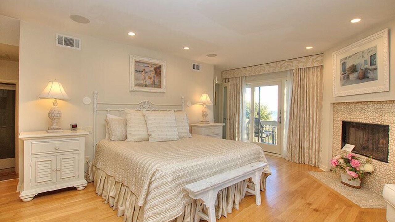 Photo of Bedroom in Beach Lagoon