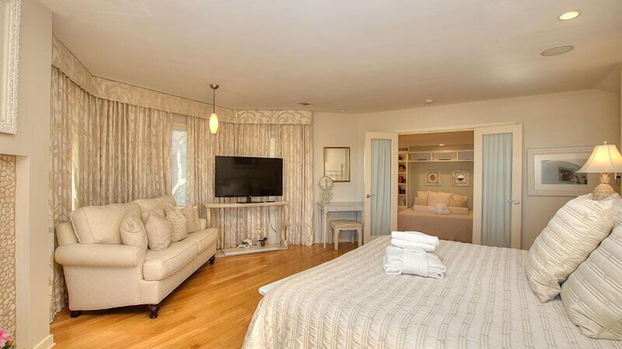 Photo of Bedroom in Beach Lagoon