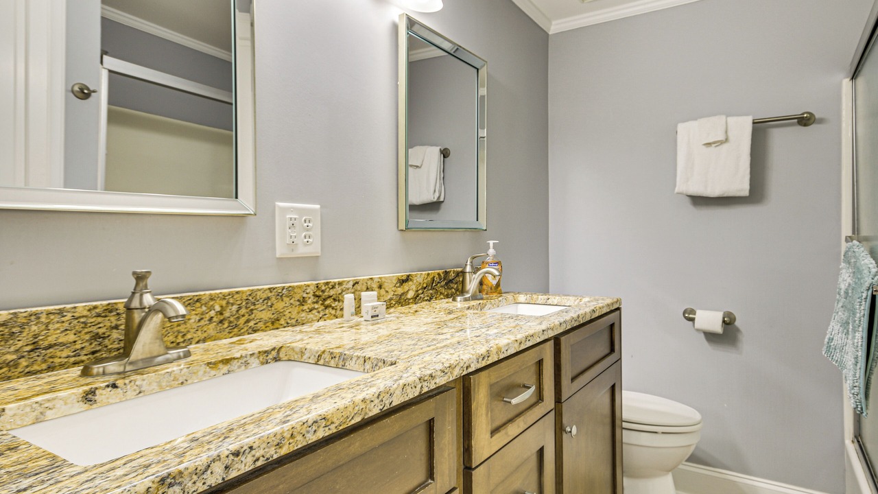 Photo of Bathroom in Hollands Landing