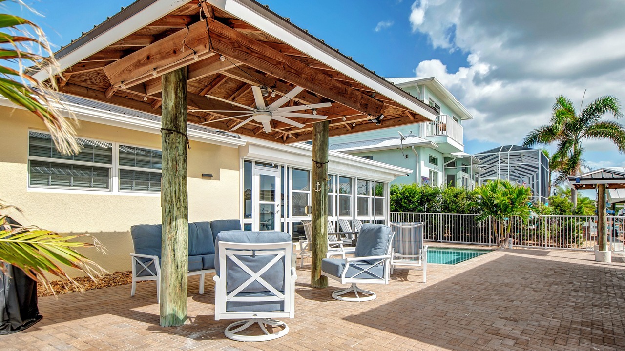 Photo of Patio Balcony in Isles of Capri