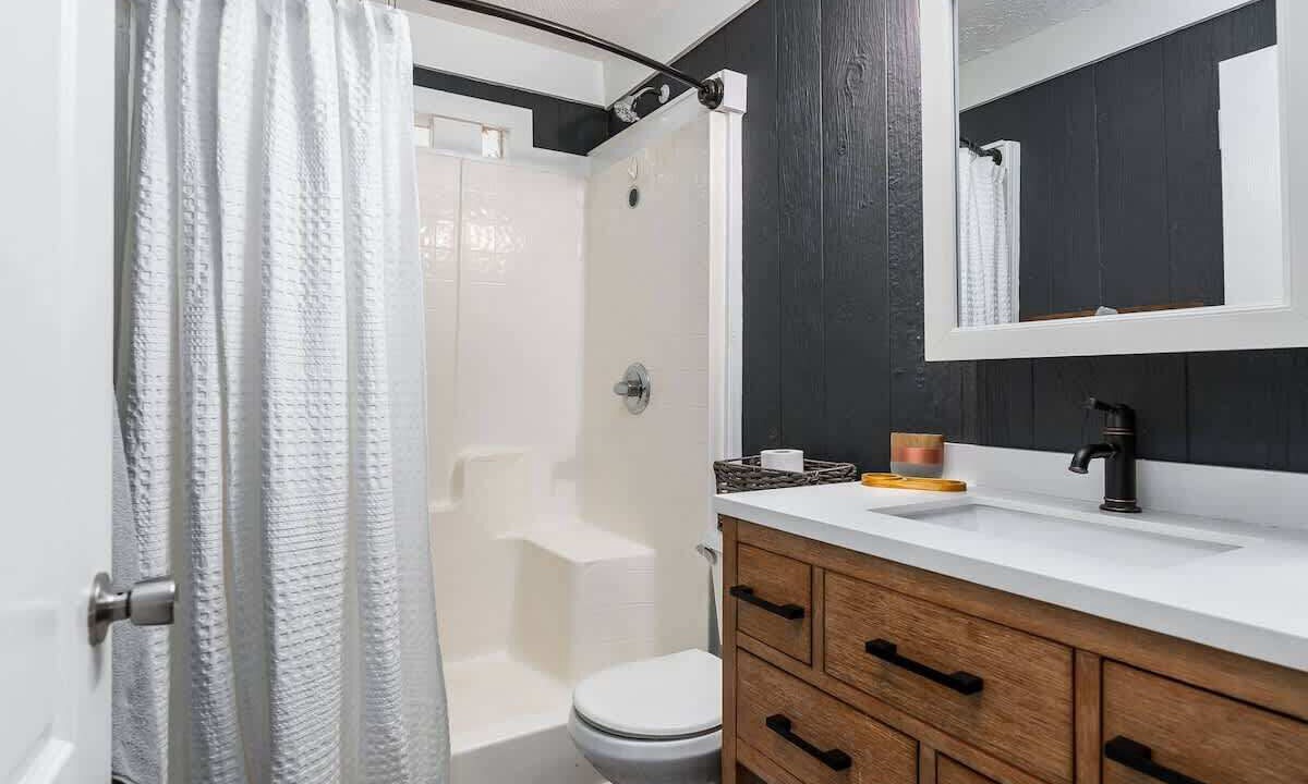 Photo of Bathroom in Smithville
