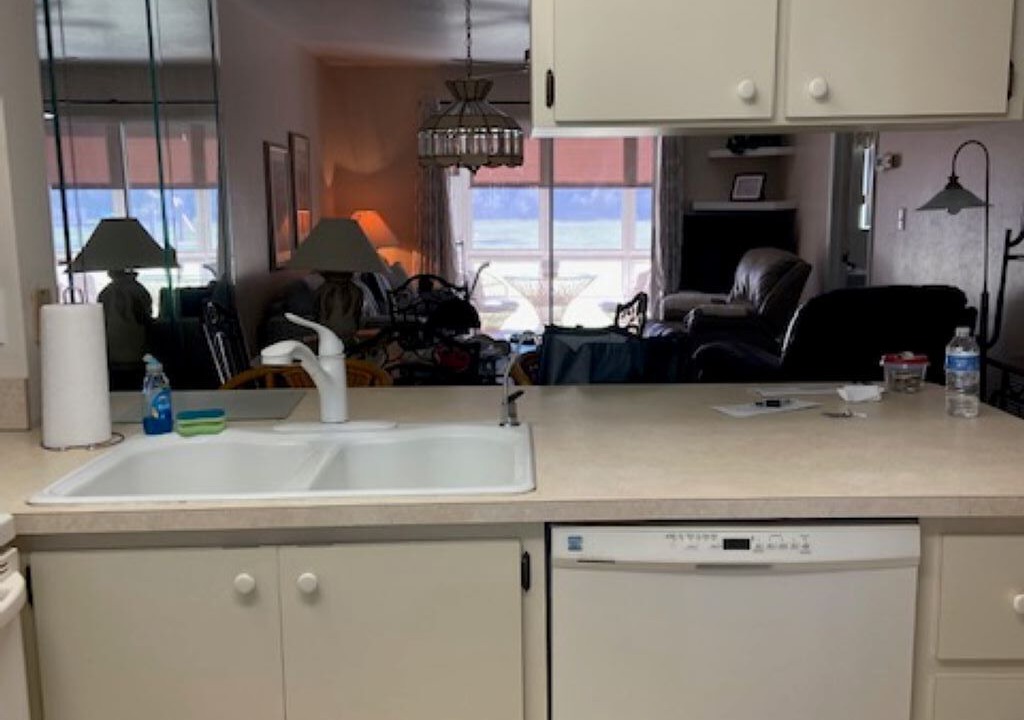 Photo of Kitchen in Lake Suzy
