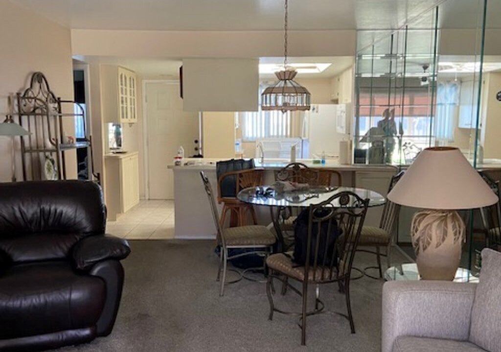 Photo of Livingroom in Lake Suzy