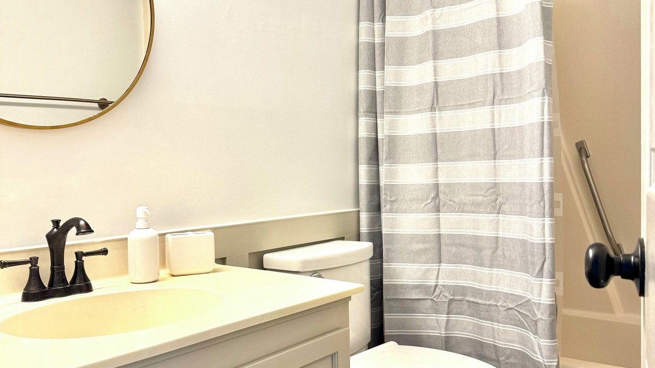 Photo of Bathroom in Port Royal