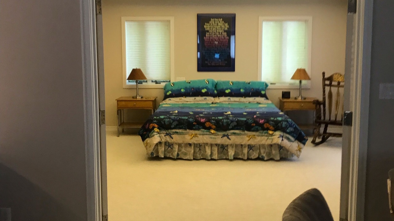 Photo of Bedroom in Robbinsville