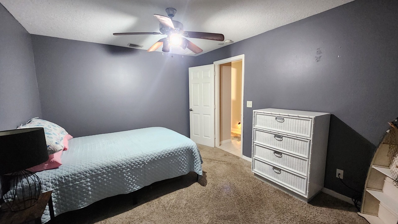Photo of Bedroom in Vero Lake Estates