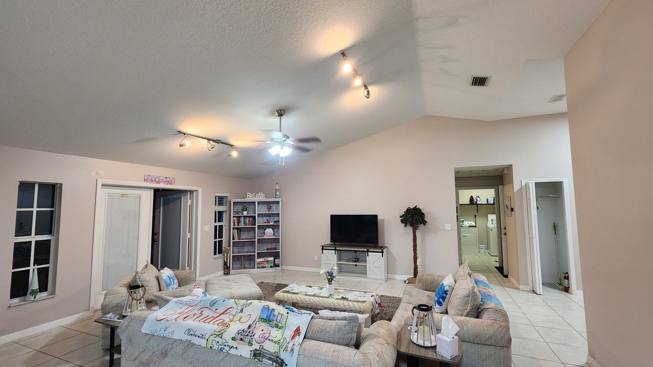 Photo of Livingroom in Vero Lake Estates