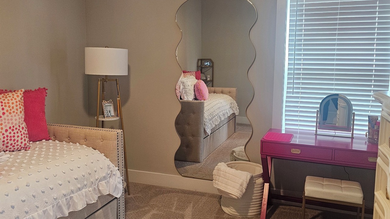 Photo of Bedroom in Langley