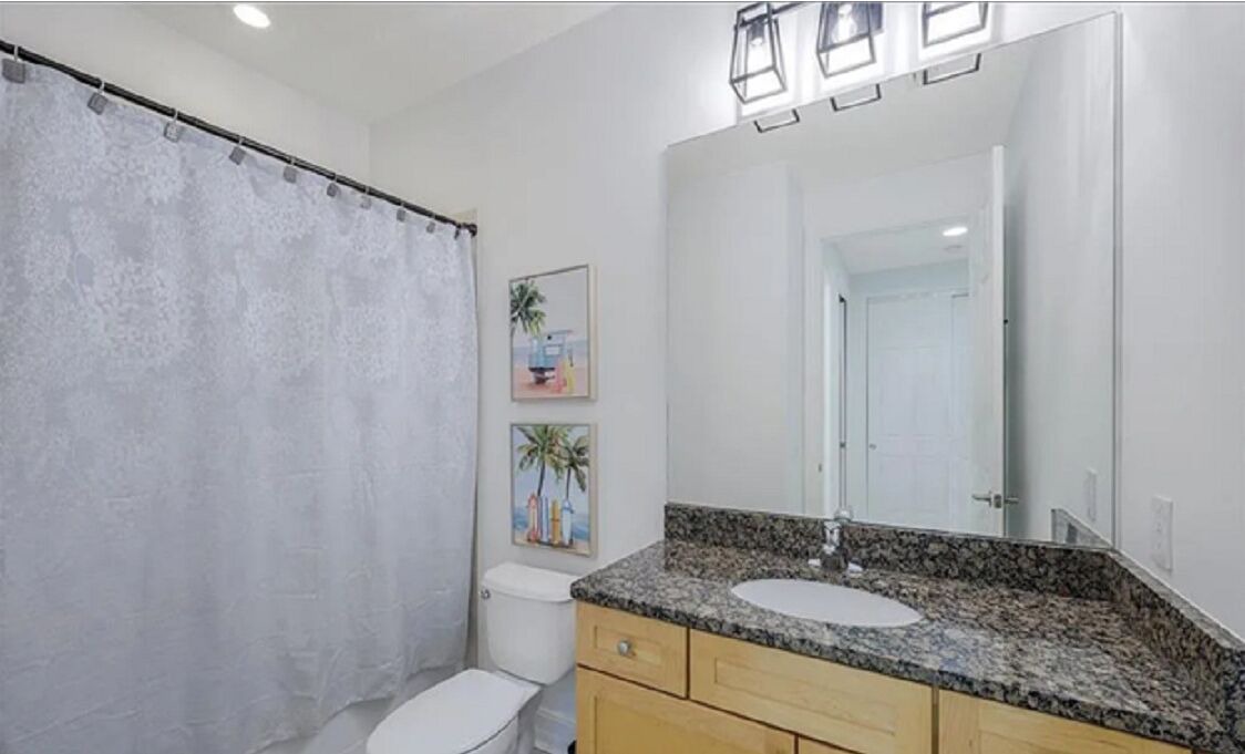 Photo of Bathroom in Ole