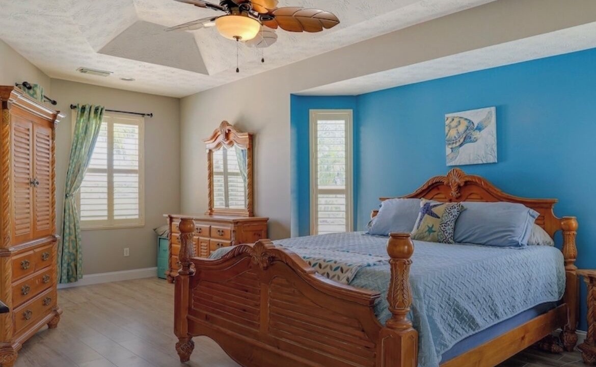 Photo of Bedroom in White City