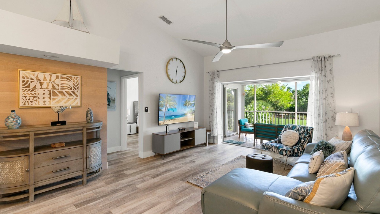 Photo of Livingroom in Hammock Bay