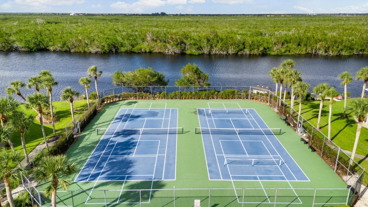 Photo of Others in Hammock Bay