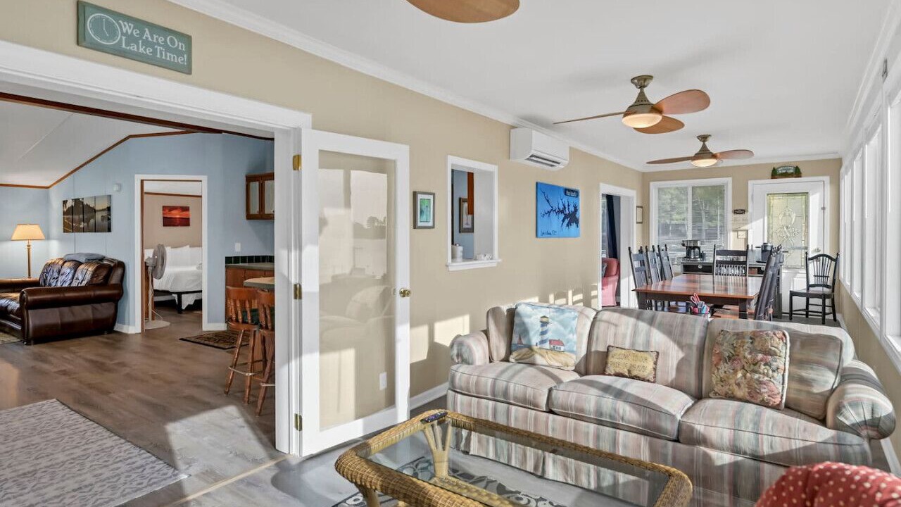 Photo of Livingroom in Chapin