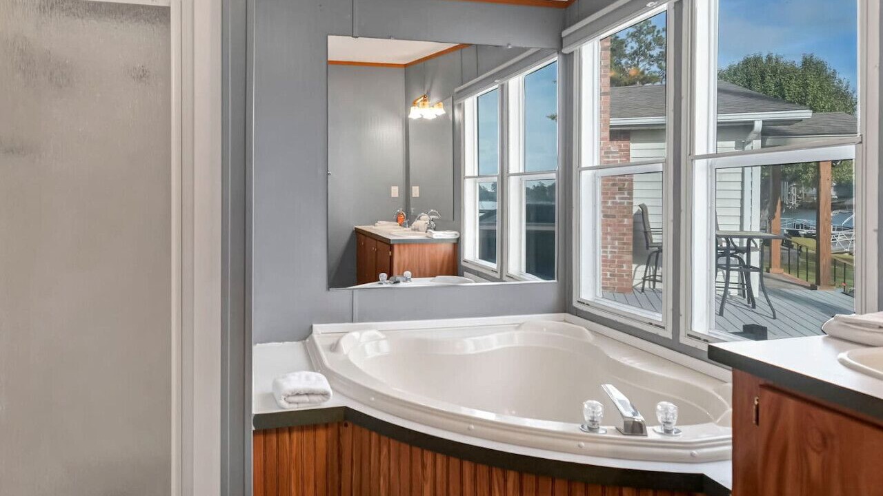 Photo of Bathroom in Chapin