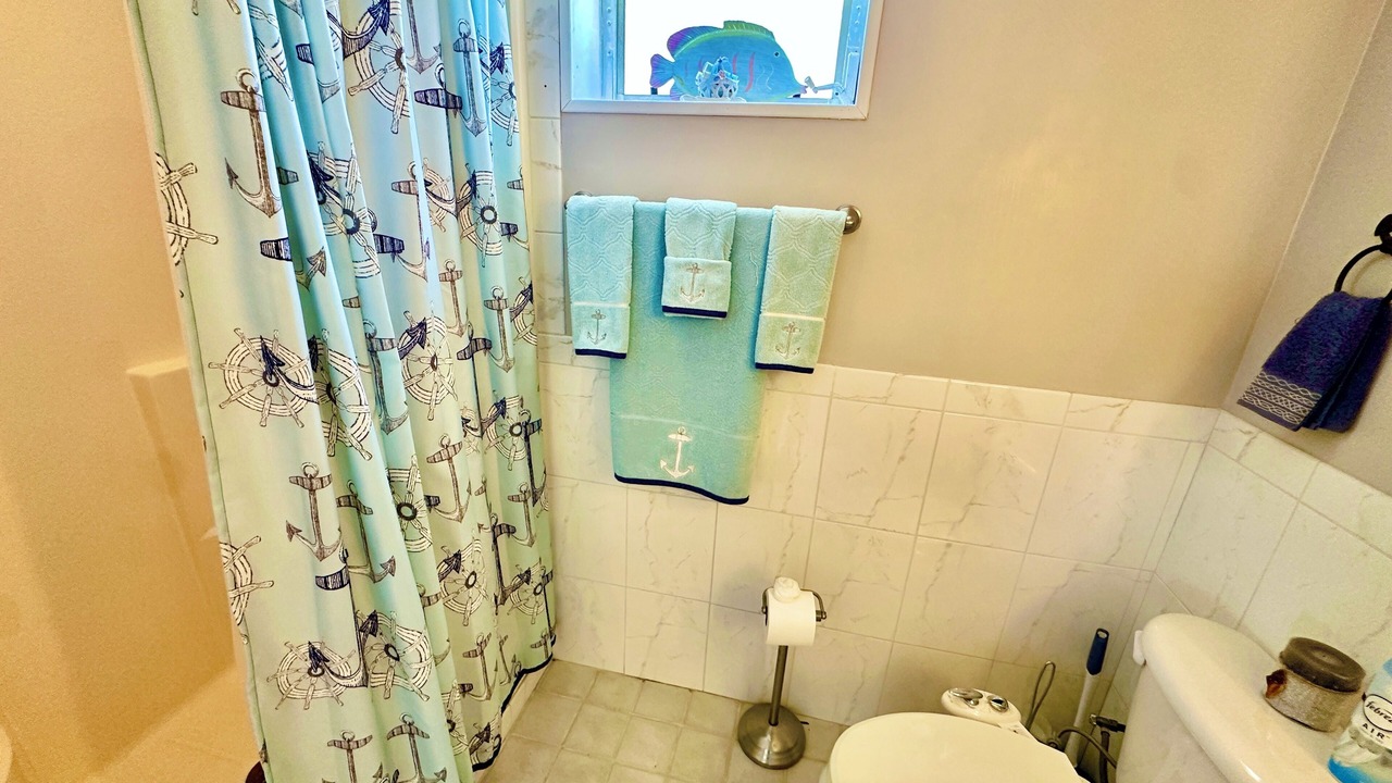 Photo of Bathroom in Nettles Island