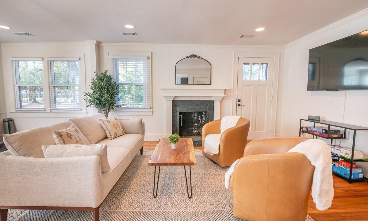 Photo of Livingroom in North Charleston