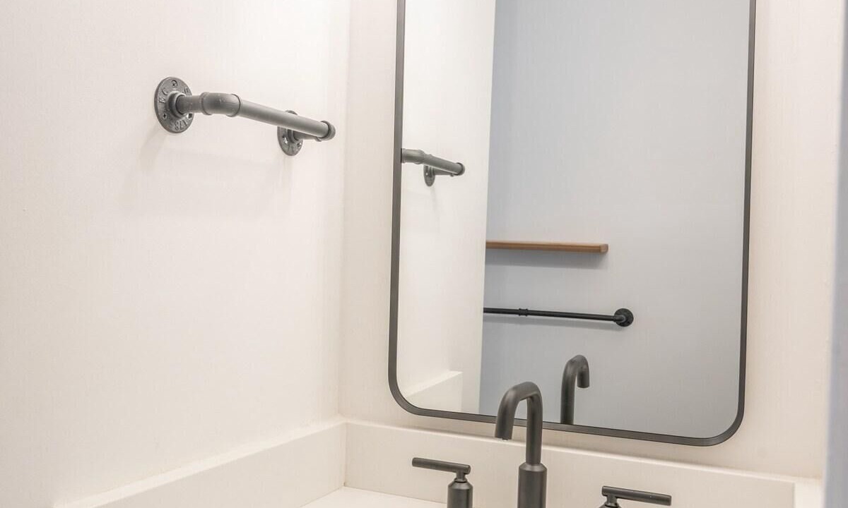 Photo of Bathroom in North Charleston