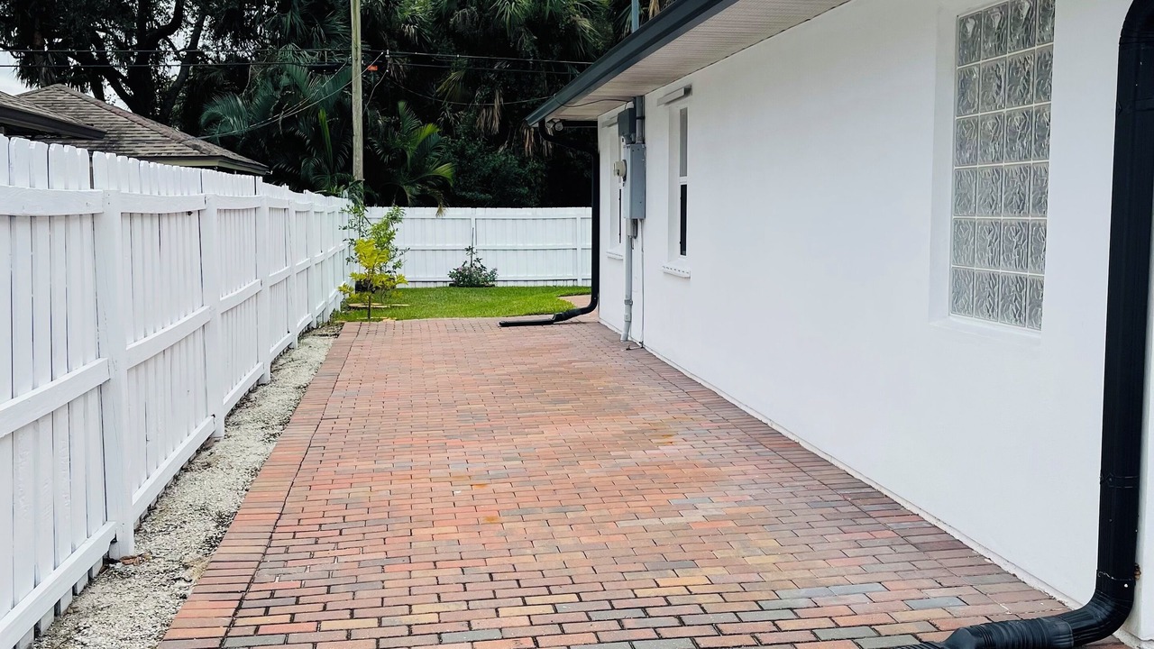 Photo of Outdoor in Sebastian Highlands