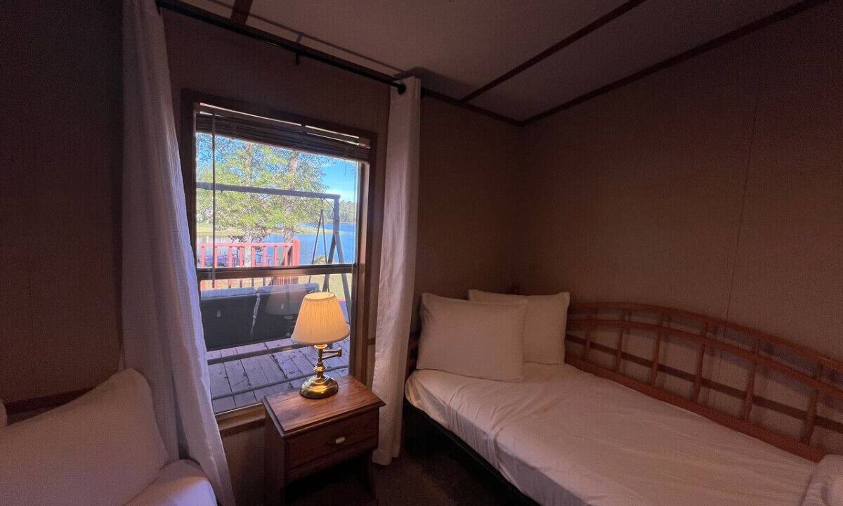 Photo of Bedroom in Saluda