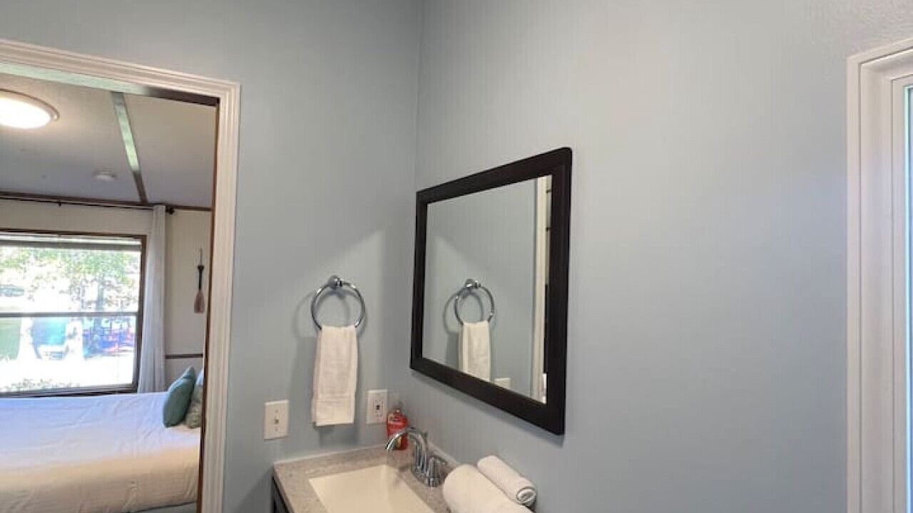 Photo of Bathroom in Saluda