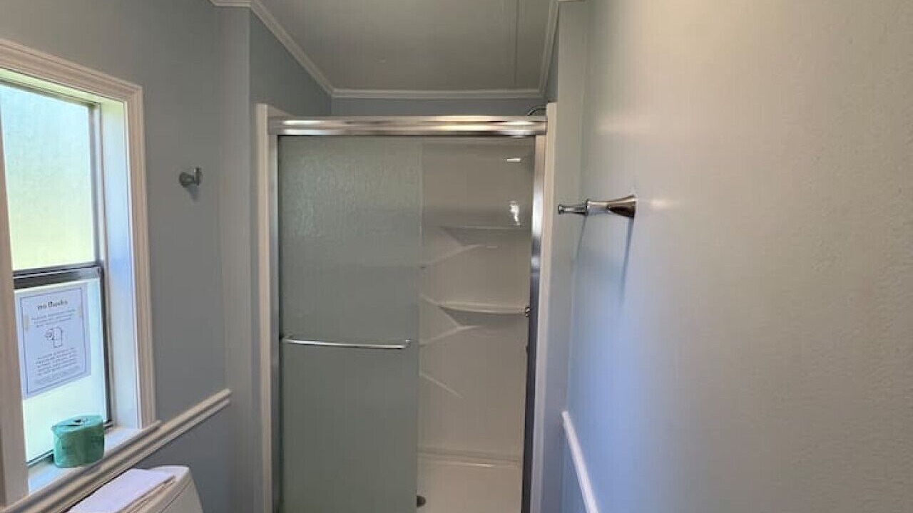 Photo of Bathroom in Saluda