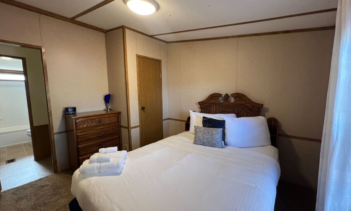 Photo of Bedroom in Saluda