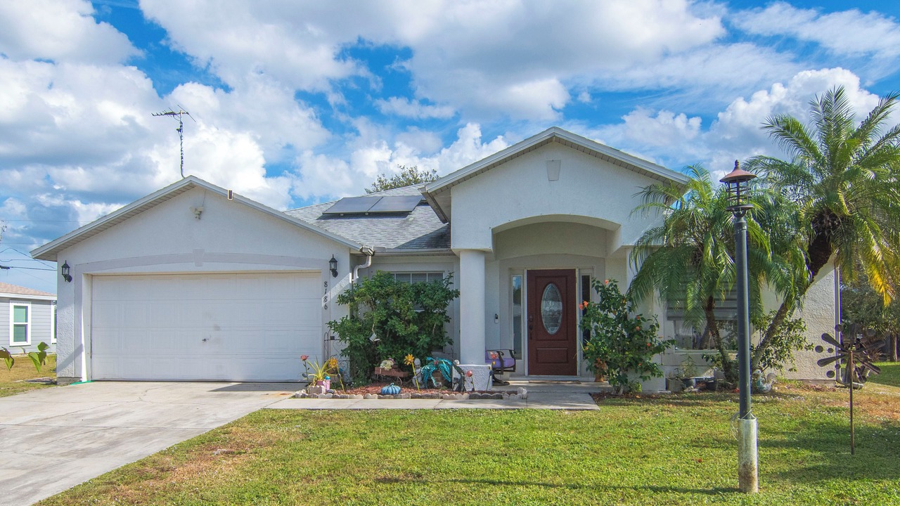 Photo of Outdoor in Vero Lake Estates