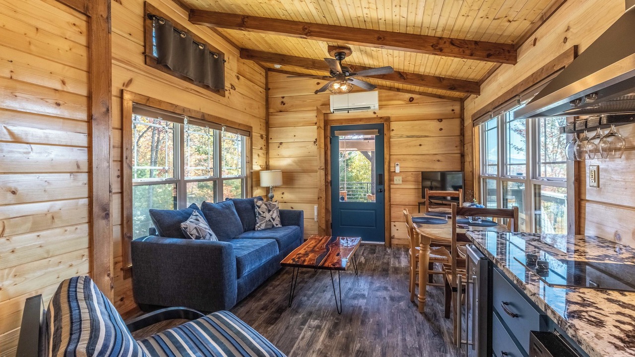 Photo of Livingroom in Topton