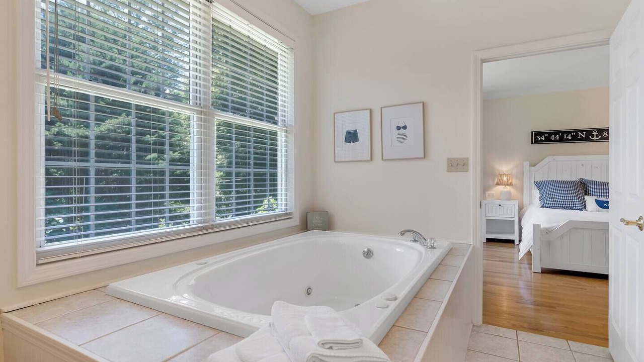 Photo of Bathroom in Seneca