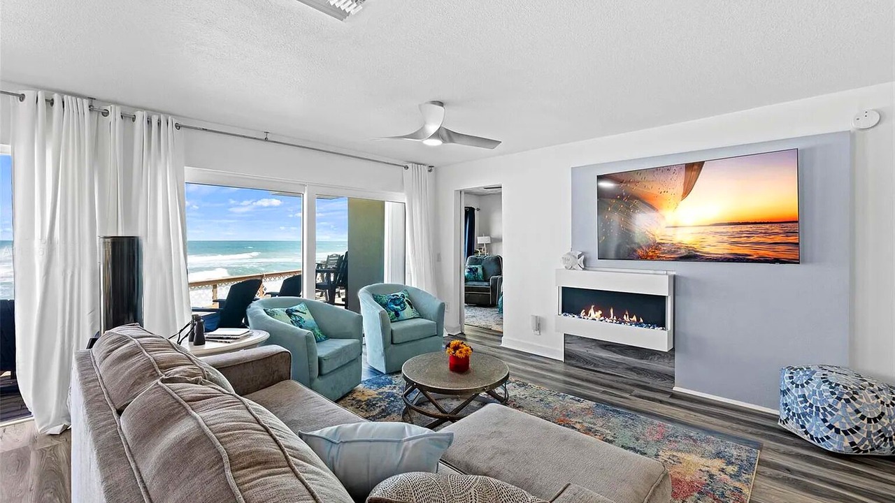 Photo of Livingroom in Melbourne Beach