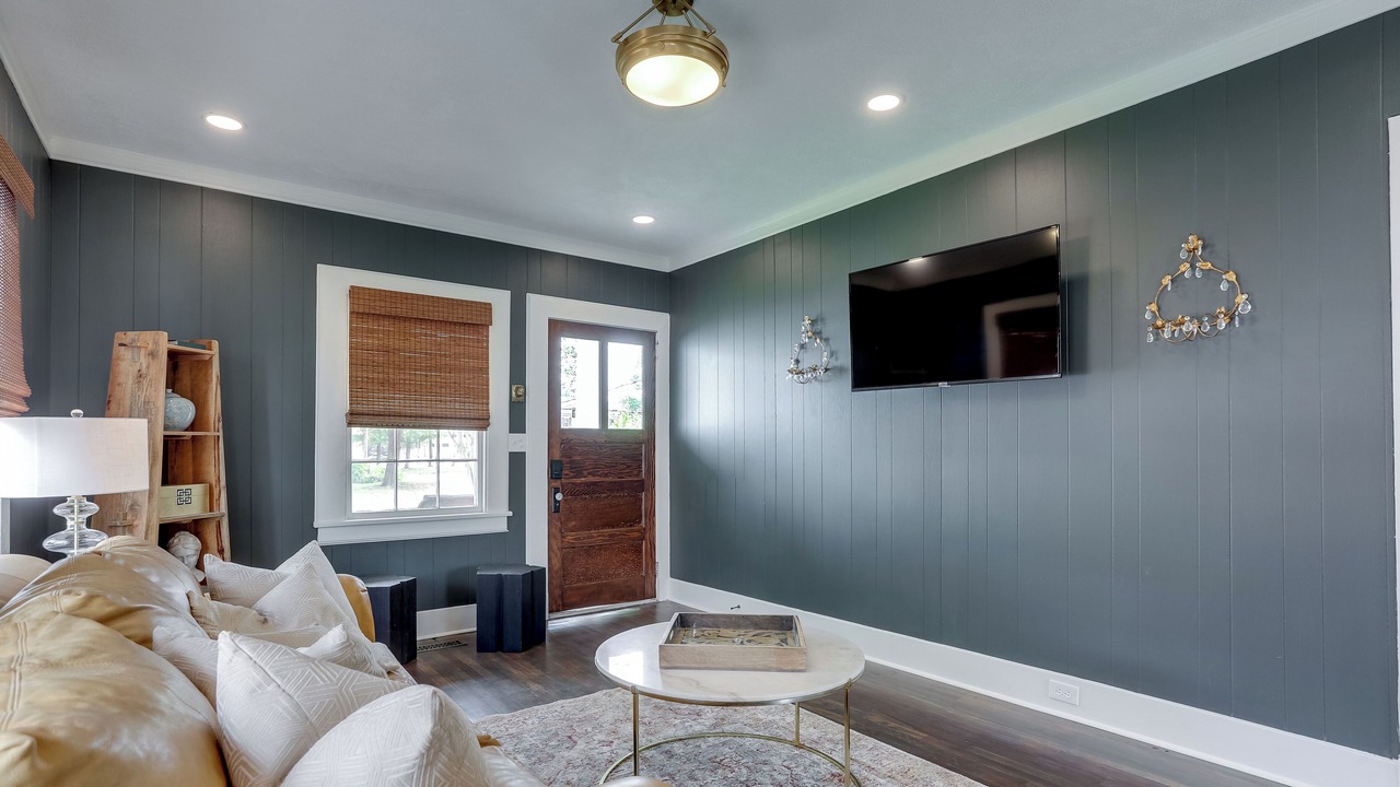 Photo of Livingroom in Downtown