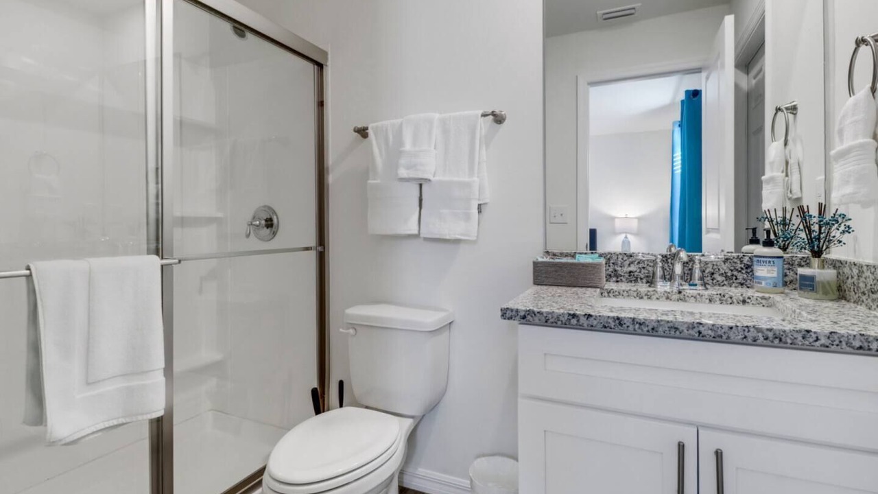 Photo of Bathroom in Mariner