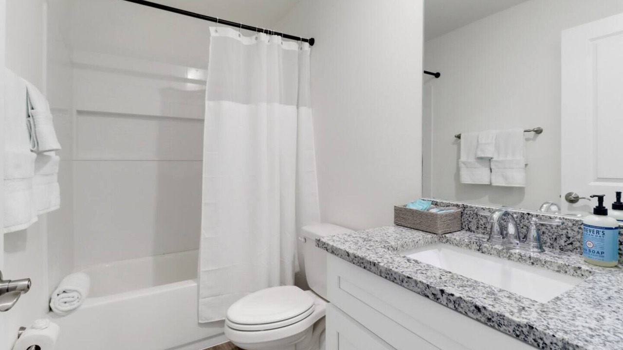 Photo of Bathroom in Mariner
