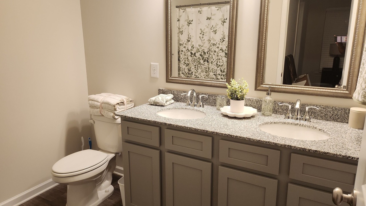 Photo of Bathroom in Seven Oaks