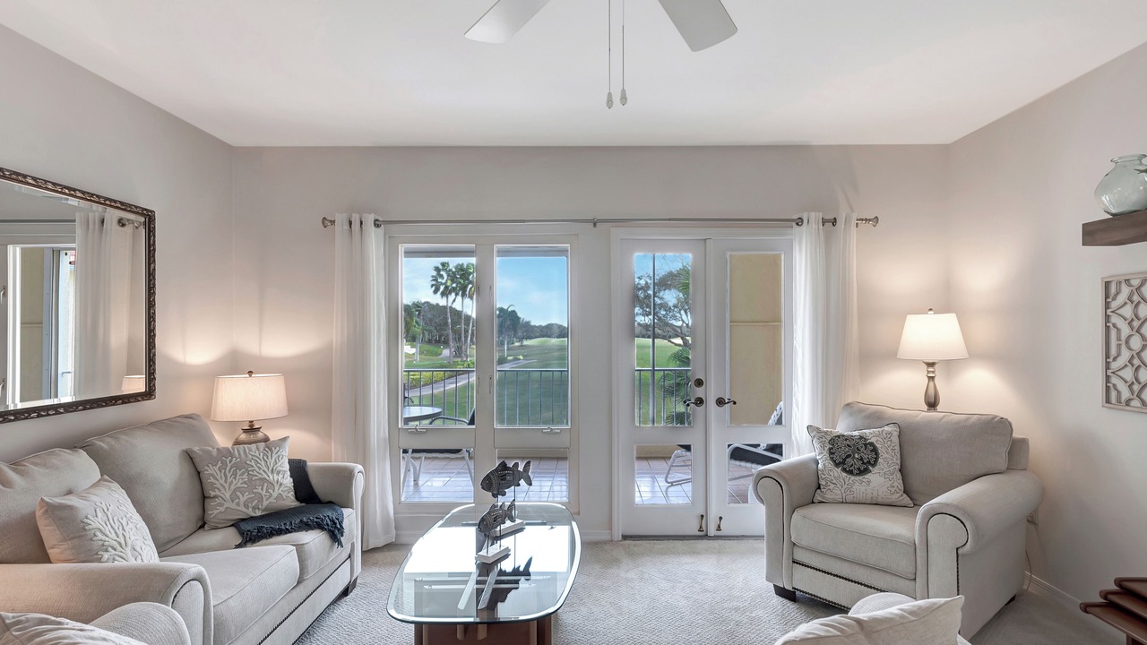 Photo of Livingroom in Grand Harbor
