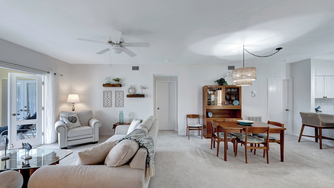 Photo of Livingroom in Grand Harbor