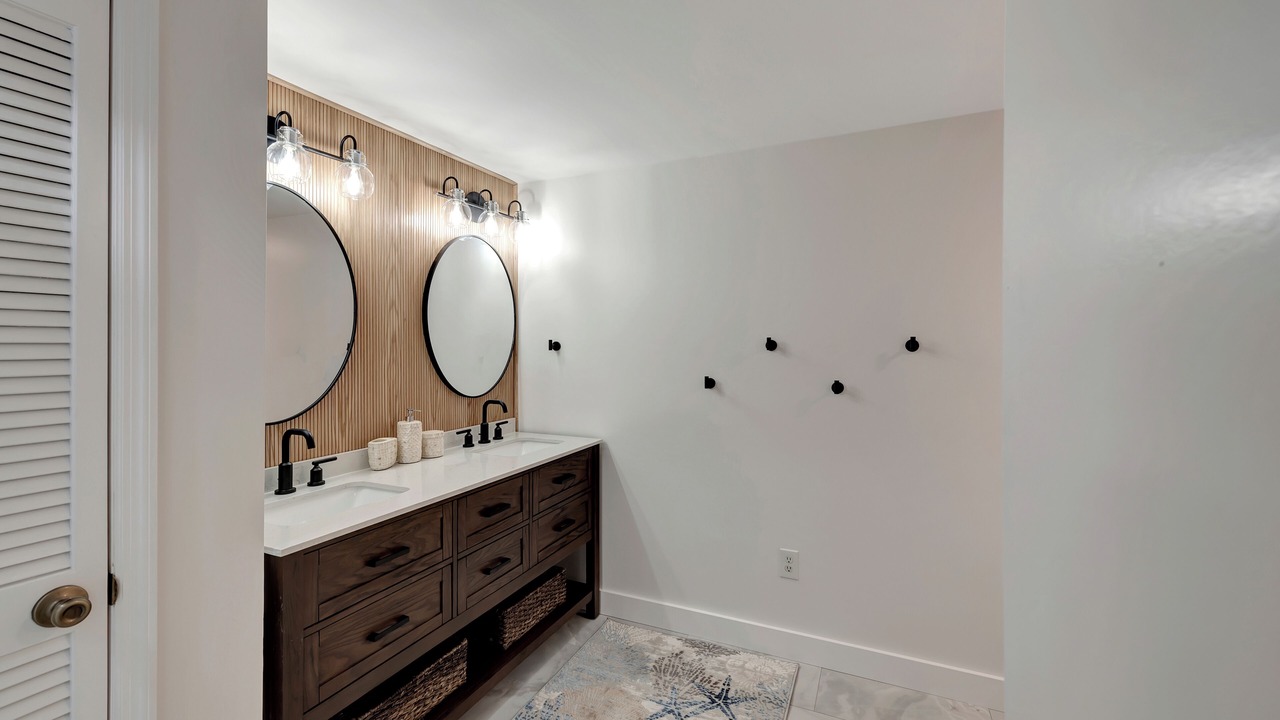 Photo of Bathroom in Grand Harbor