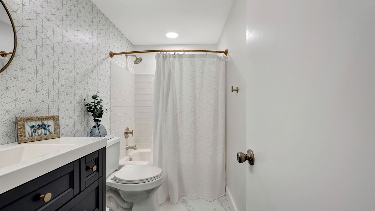 Photo of Bathroom in Grand Harbor