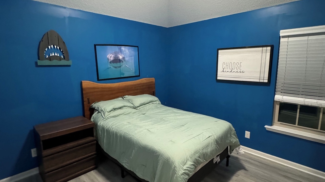 Photo of Bedroom in Midway