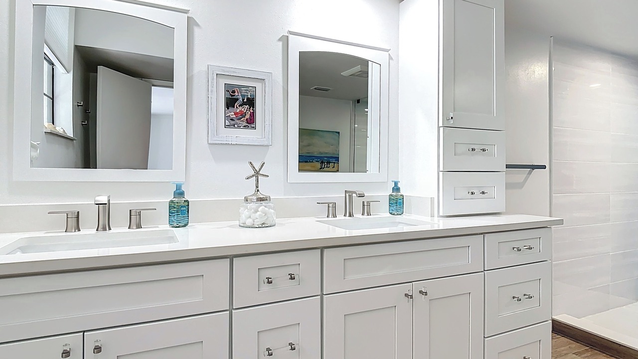 Photo of Bathroom in Central Beach