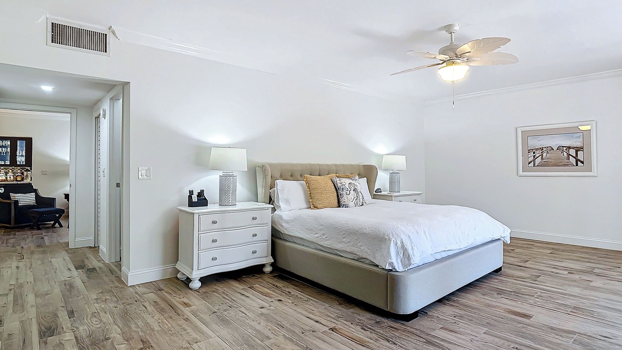 Photo of Bedroom in Central Beach